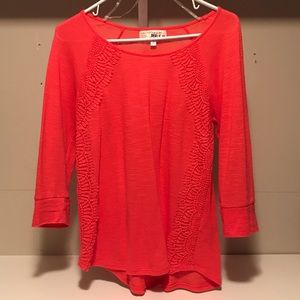 3/4 length sleeve salmon/pink colored top!